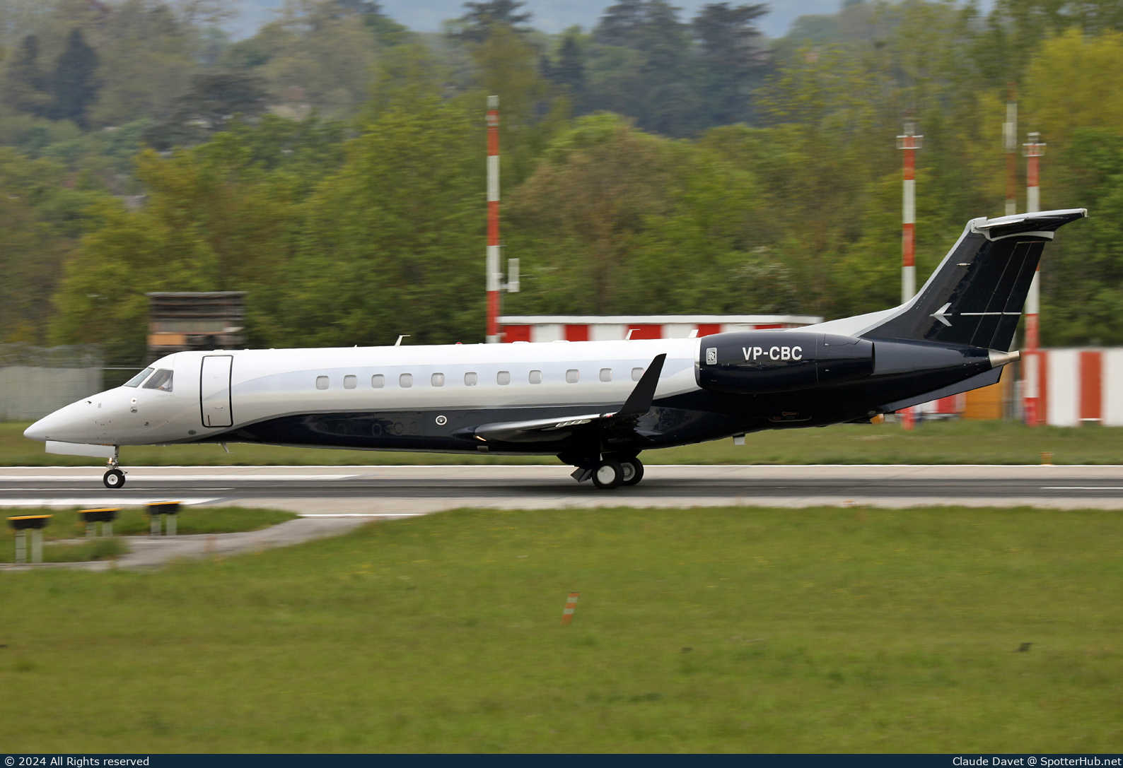 Photo of VP-CBC - Embraer Legacy 650 operated by Black Iris Aviation