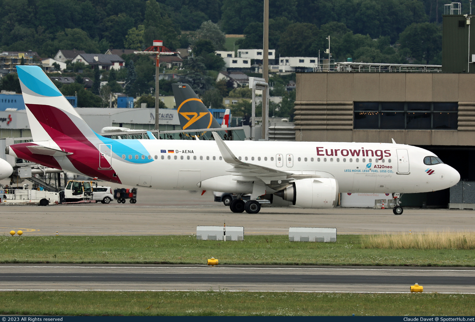 Photo of D-AENA - Airbus A320-251N operated by Eurowings