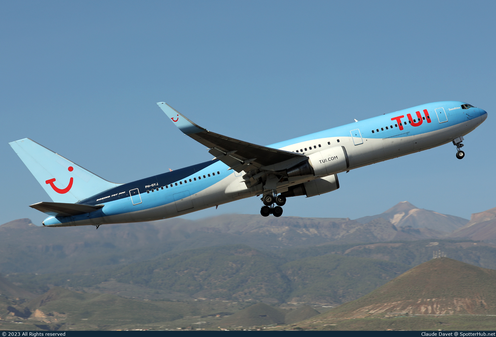 Photo of PH-OYJ - Boeing 767-304(ER) operated by TUI Airlines Nederland