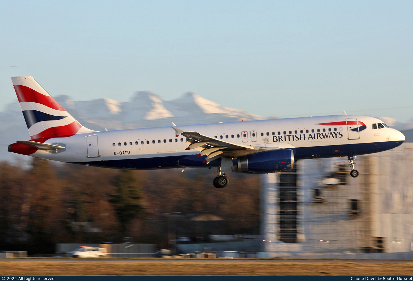 Photo of G-GATU - Airbus A320-232 operated by British Airways