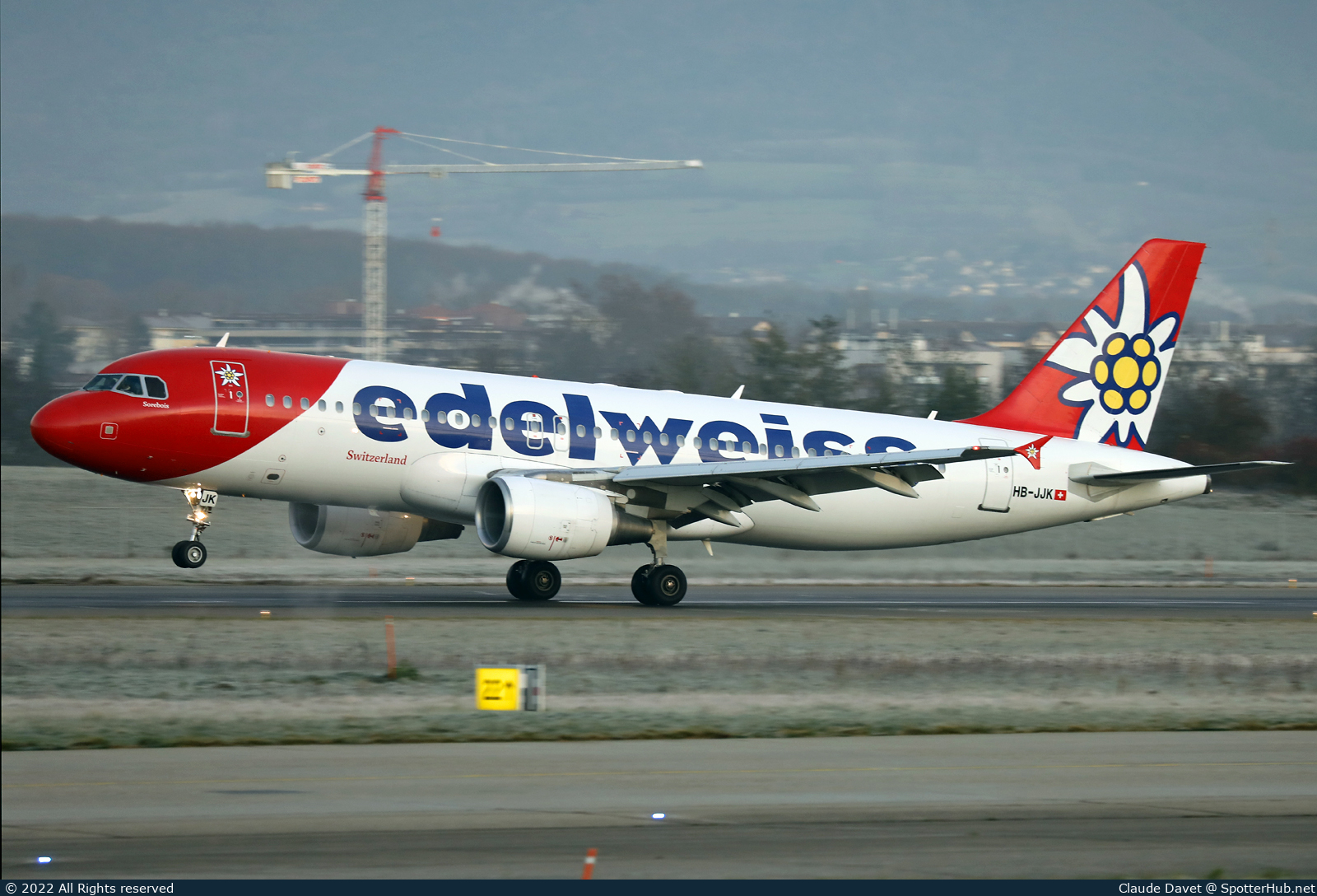 Photo of HB-JJK - Airbus A320-214 operated by Edelweiss Air