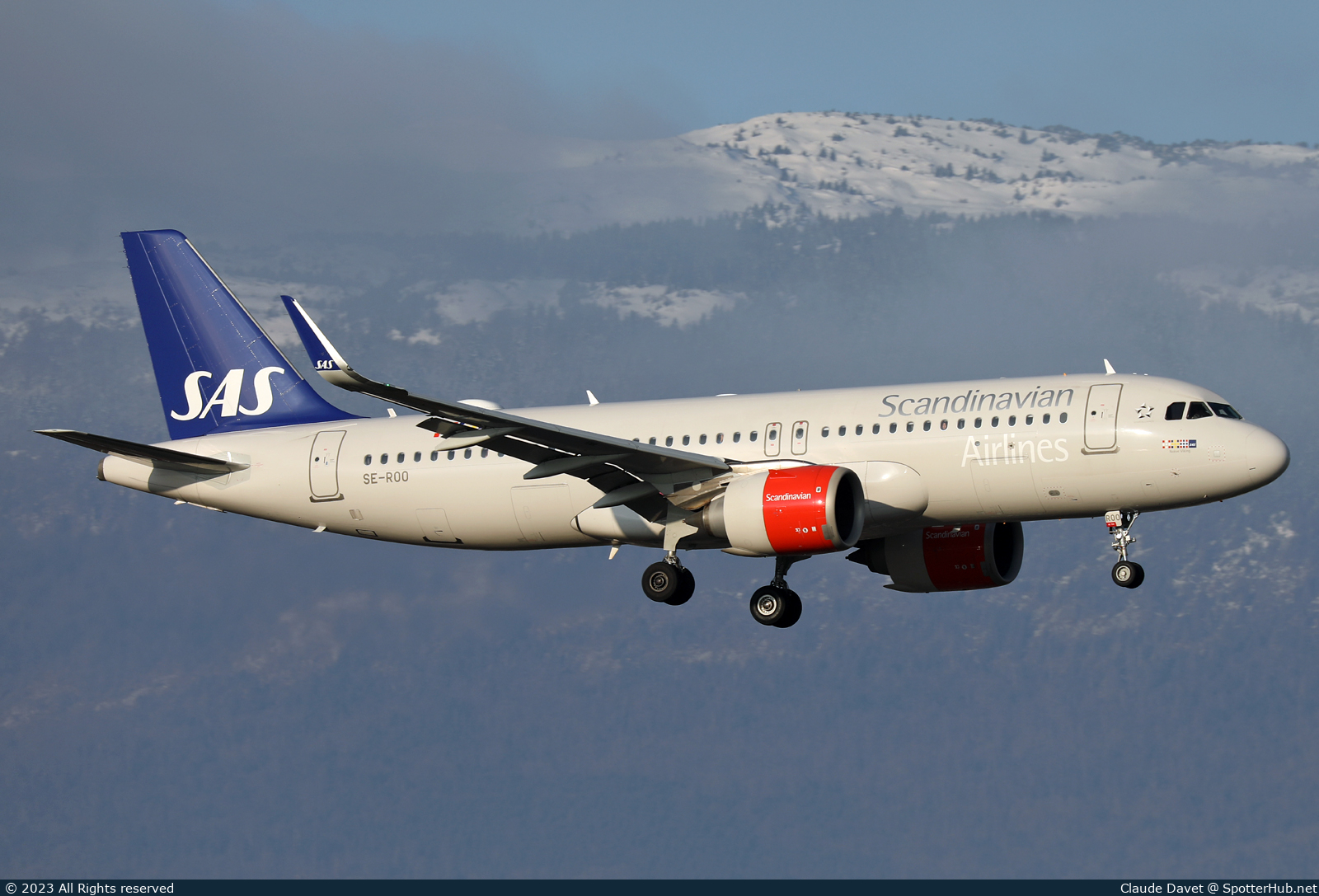 Photo of SE-ROO - Airbus A320-251N operated by SAS Scandinavian Airlines