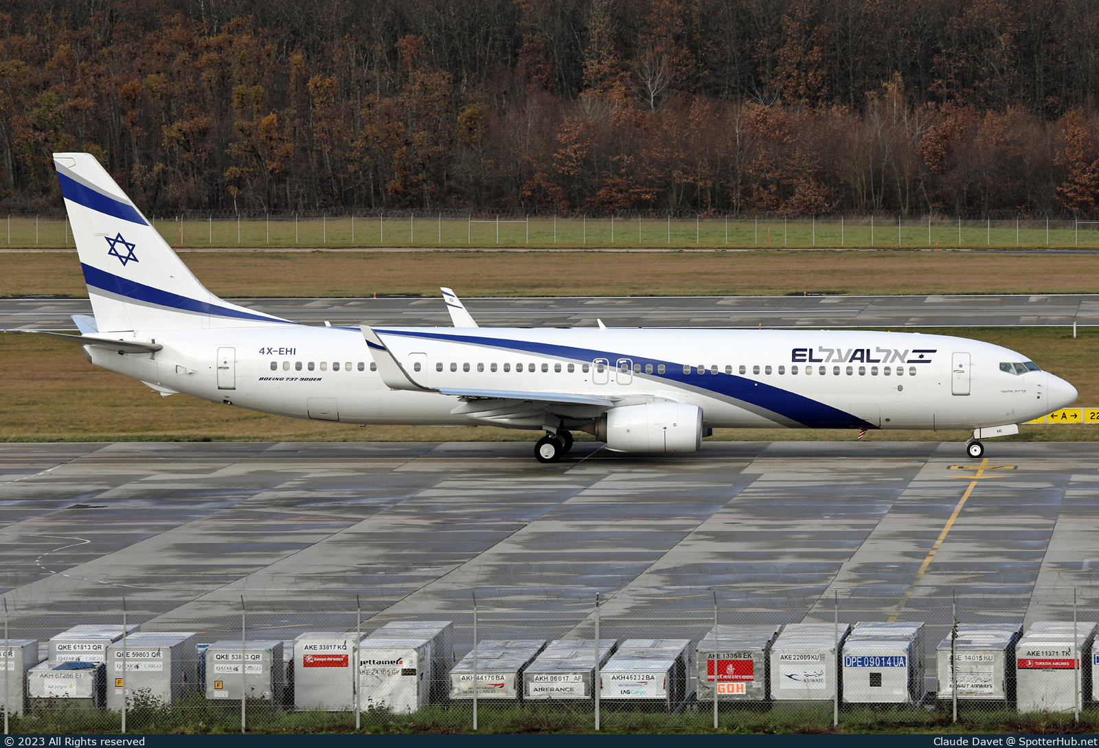 Photo of 4X-EHI - Boeing 737-958(ER) operated by El Al Israel Airlines