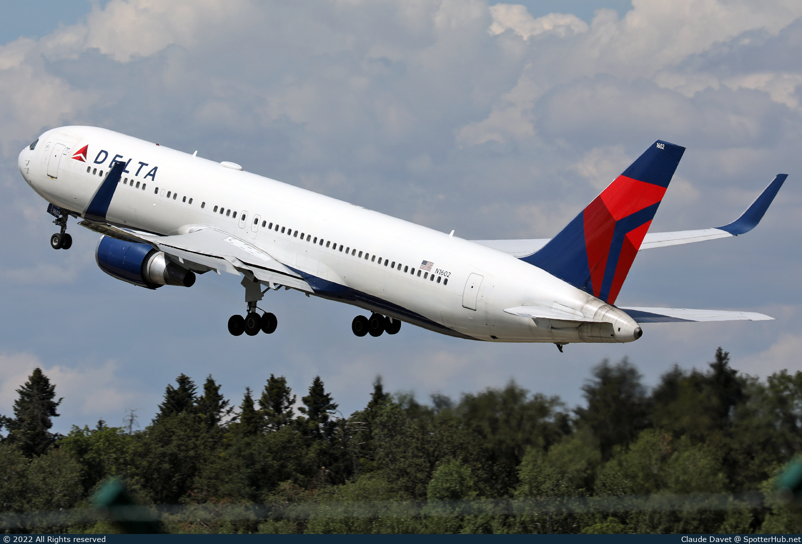 Photo of N1602 - Boeing 767-332(ER) operated by Delta Air Lines