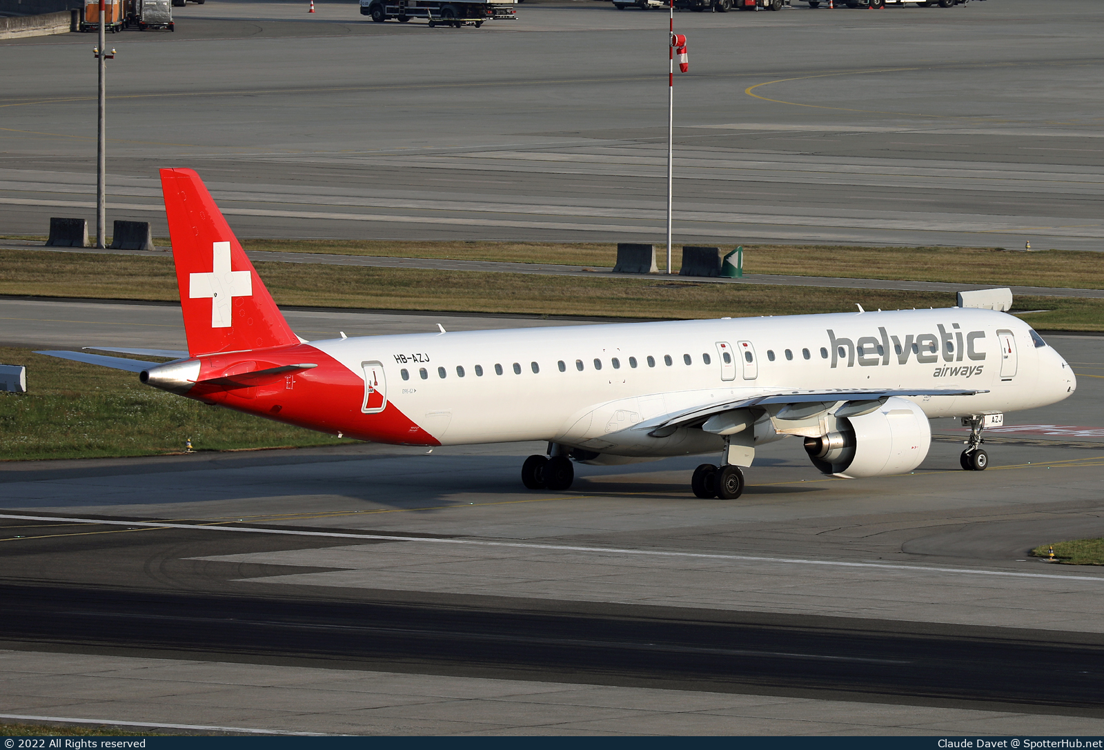 Photo of HB-AZJ - Embraer ERJ-195-E2 operated by Helvetic Airways