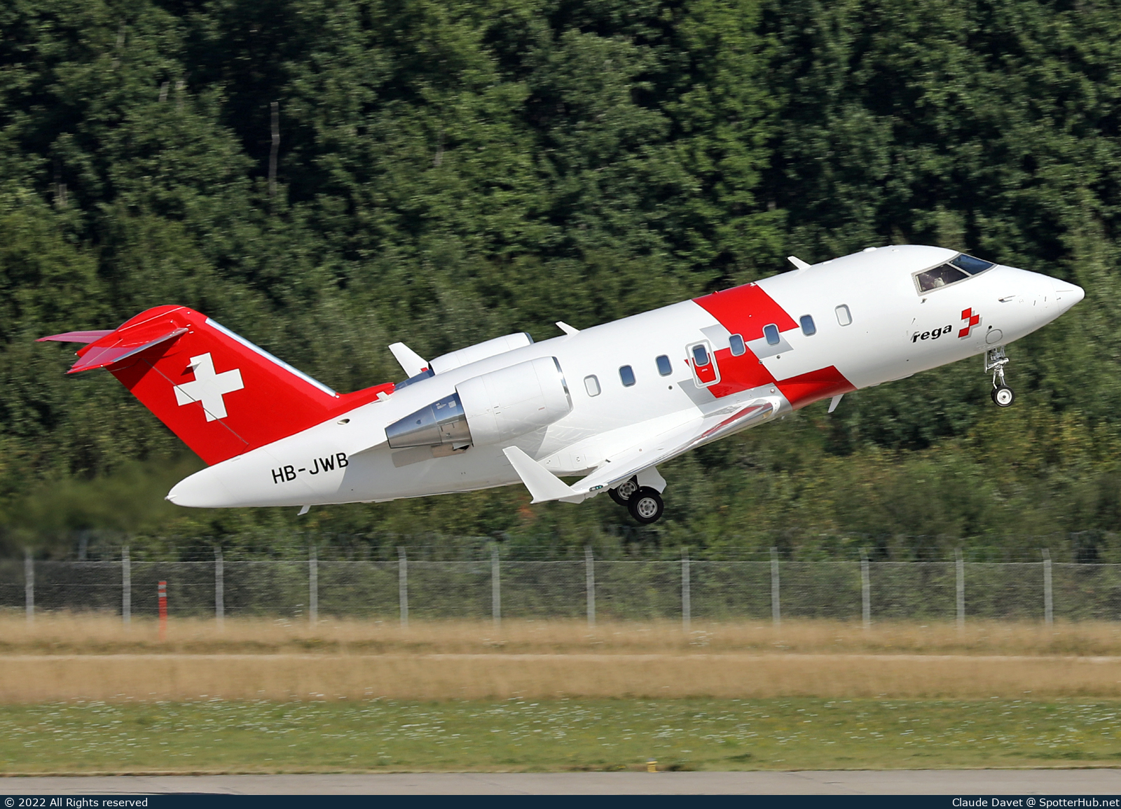 Photo of HB-JWB - Bombardier Challenger 650 operated by Rega Swiss Air-Rescue