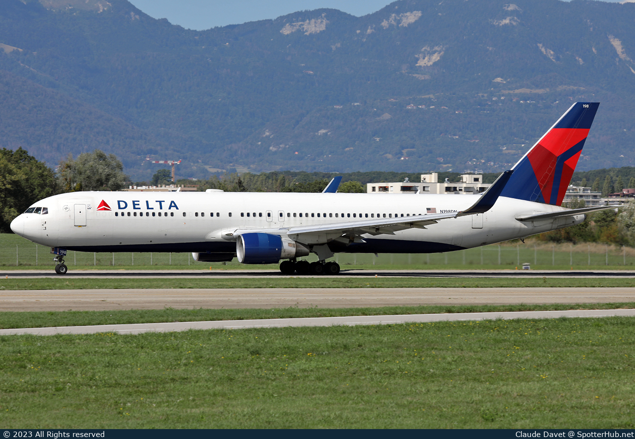 Photo of N198DN - Boeing 767-332(ER) operated by Delta Air Lines