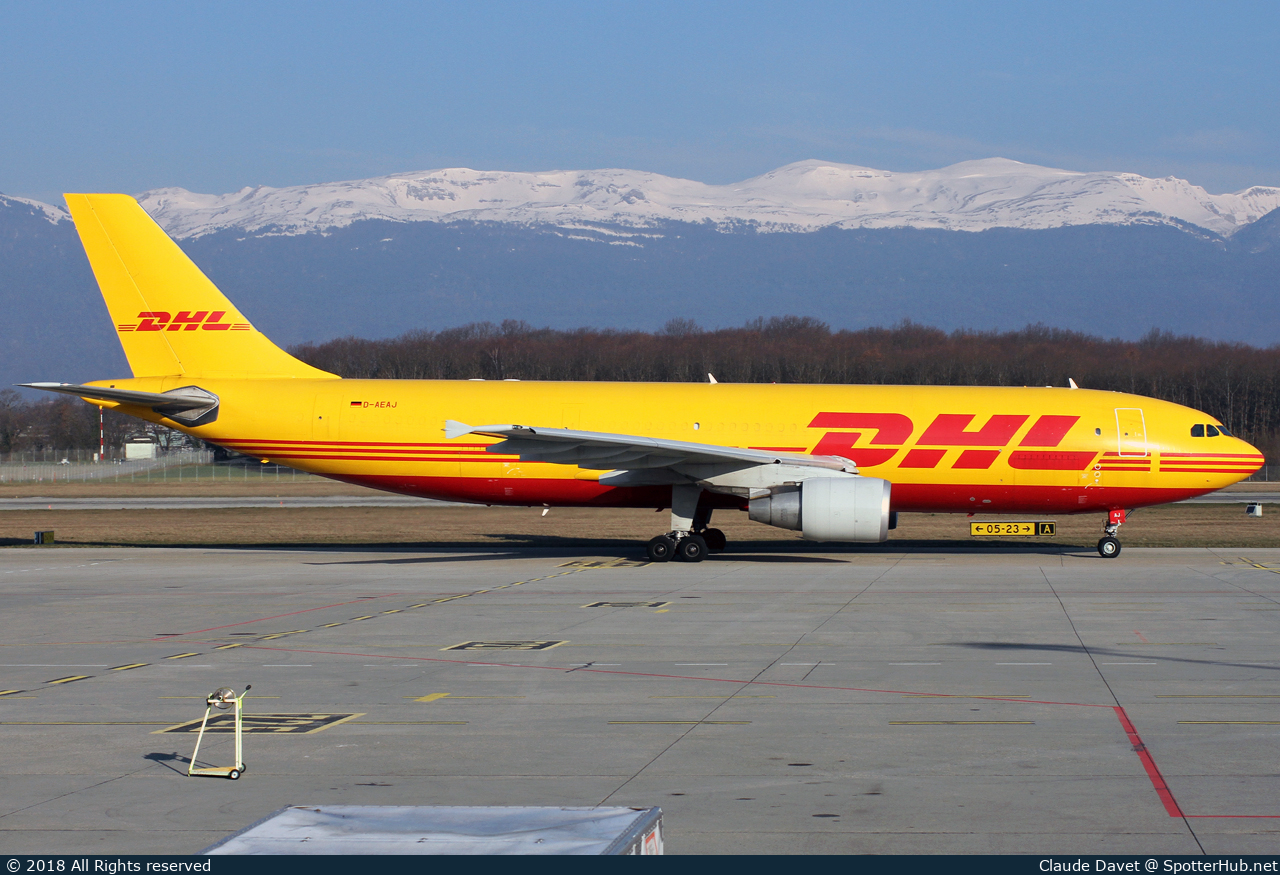 Photo of D-AEAJ - Airbus A300B4-622R(F) operated by European Air Transport