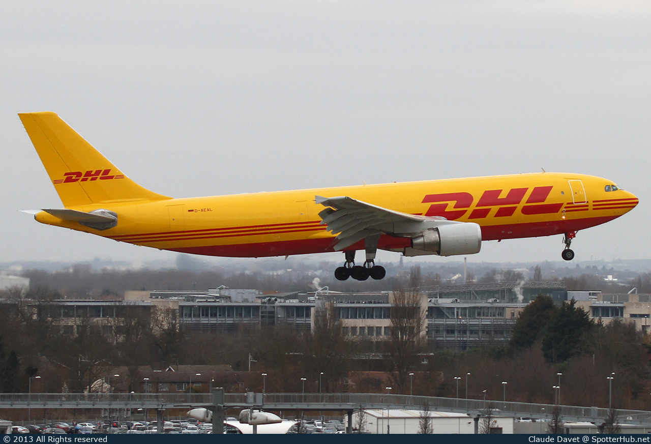 Photo of D-AEAL - Airbus A300B4-622R(F) operated by European Air Transport