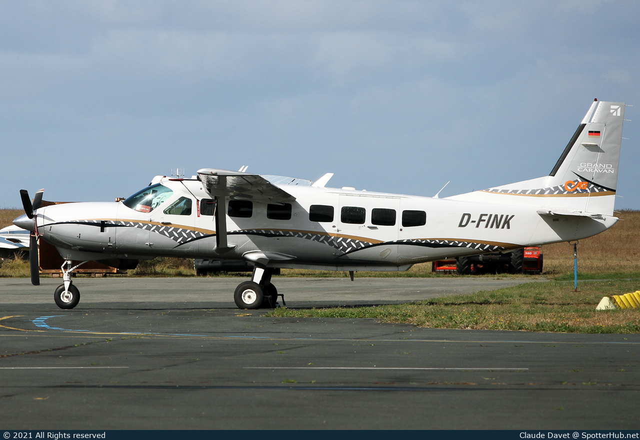 Photo of D-FINK - Cessna 208B Grand Caravan at La Rochelle - Ile de Re Airport