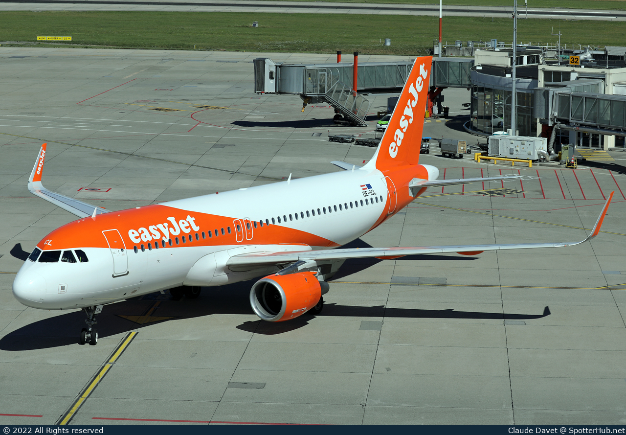 Photo of OE-ICL - Airbus A320-214 operated by easyJet Europe