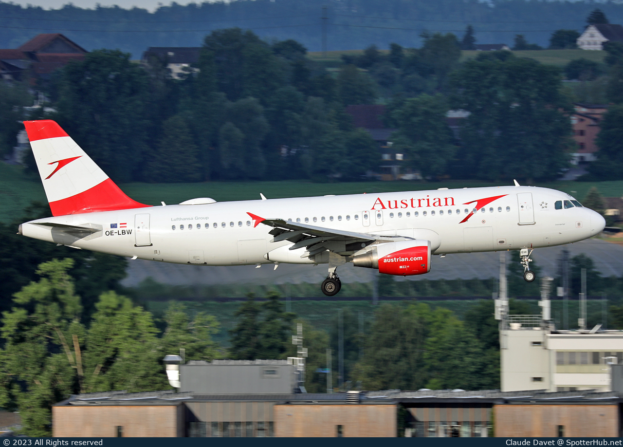 Photo of OE-LBW - Airbus A320-214 operated by Austrian Airlines