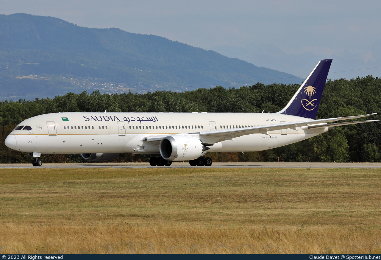 Photo of HZ-AR23 - Boeing 787-9 Dreamliner operated by Saudia