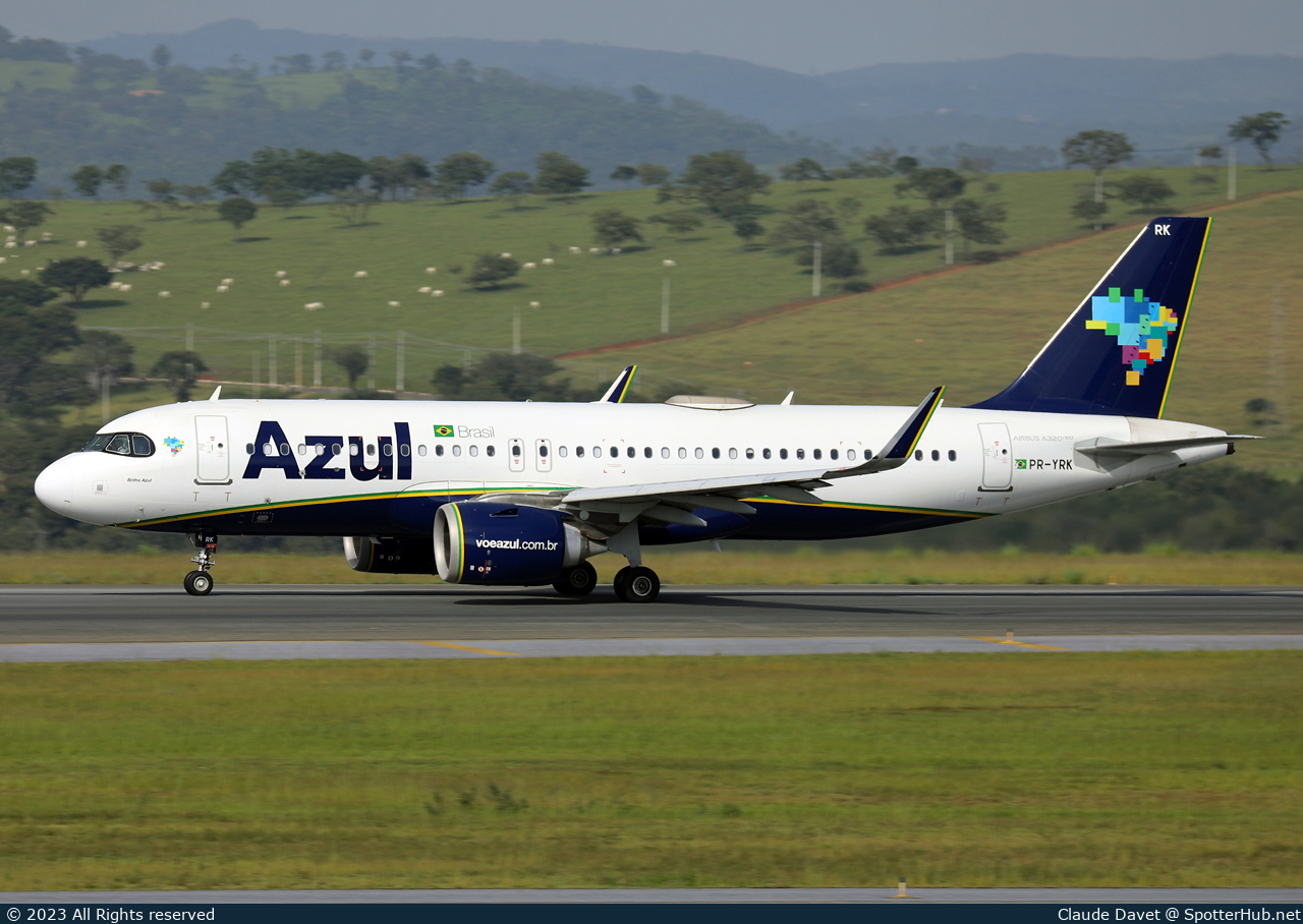 Photo of PR-YRK - Airbus A320-253N operated by Azul