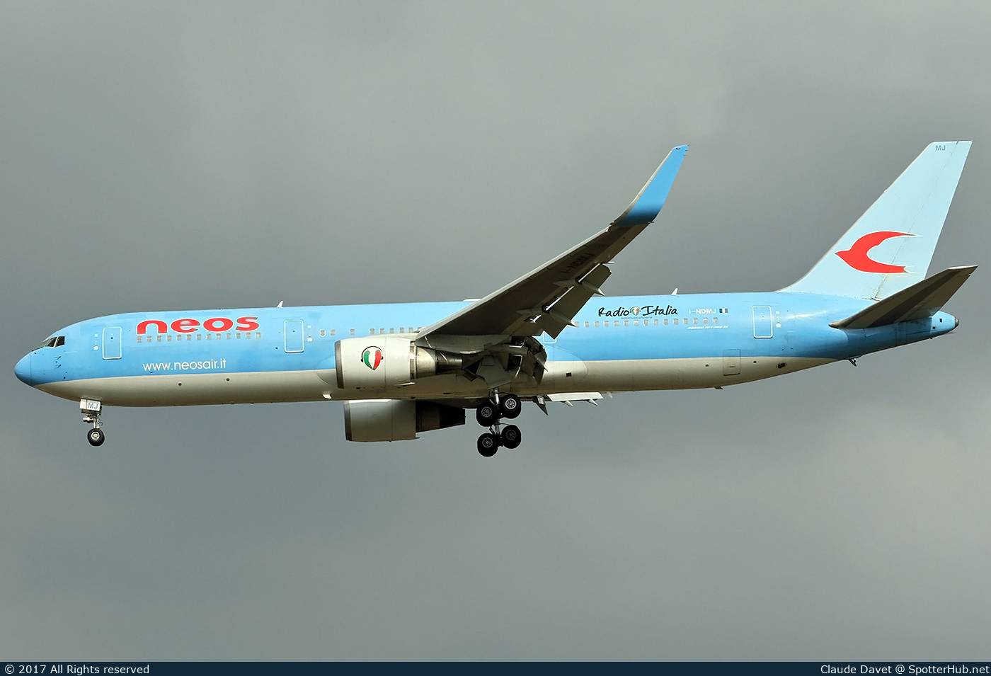 Photo of I-NDMJ - Boeing 767-306(ER) operated by Neos