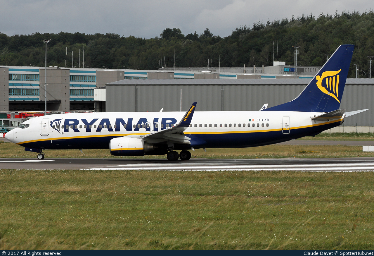 Photo of EI-EKR - Boeing 737-8AS operated by Ryanair
