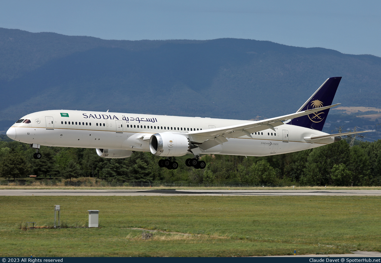 Photo of HZ-AR13 - Boeing 787-9 Dreamliner operated by Saudia
