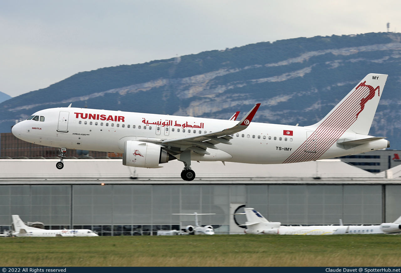 Photo of TS-IMY - Airbus A320-251N operated by Tunisair
