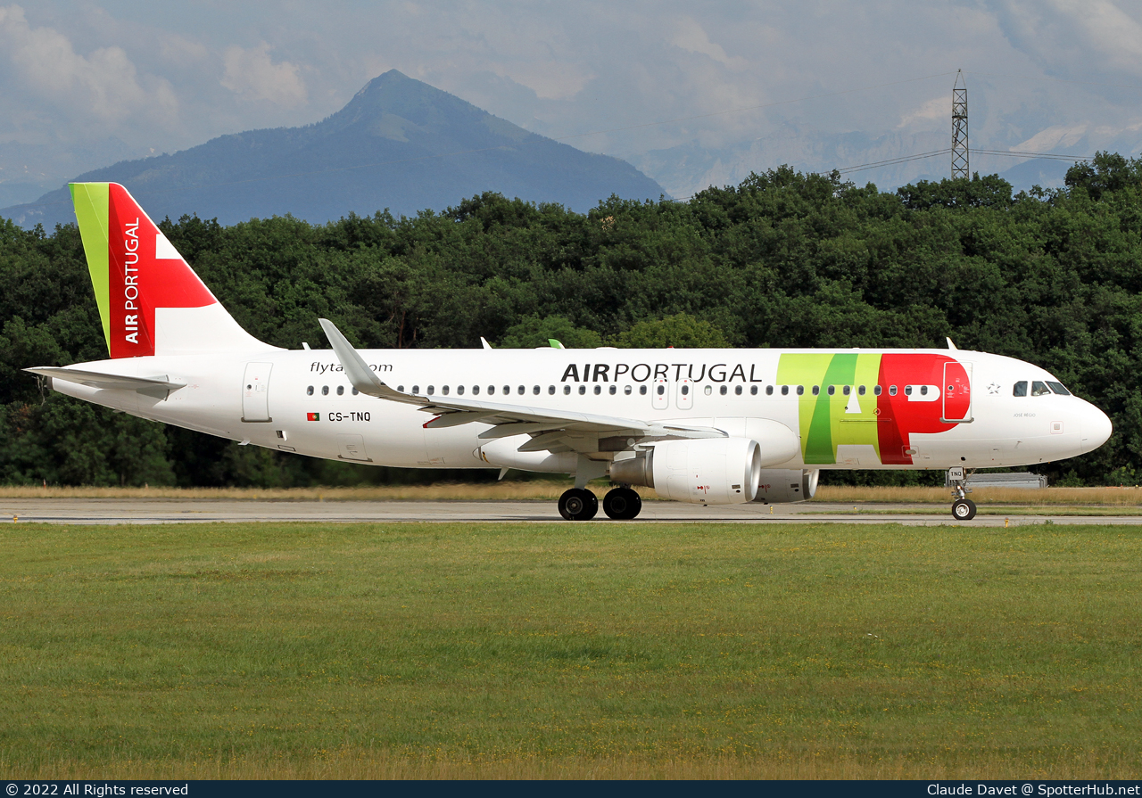 Photo of CS-TNQ - Airbus A320-214 operated by TAP Air Portugal