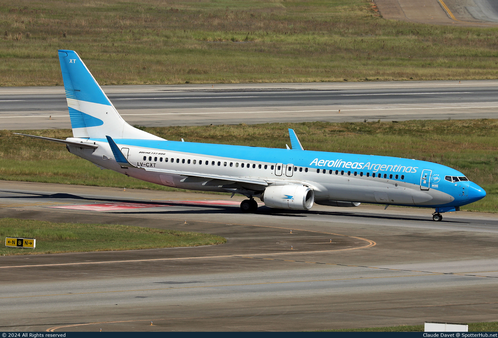 Photo of LV-CXT - Boeing 737-81D operated by Aerolíneas Argentinas