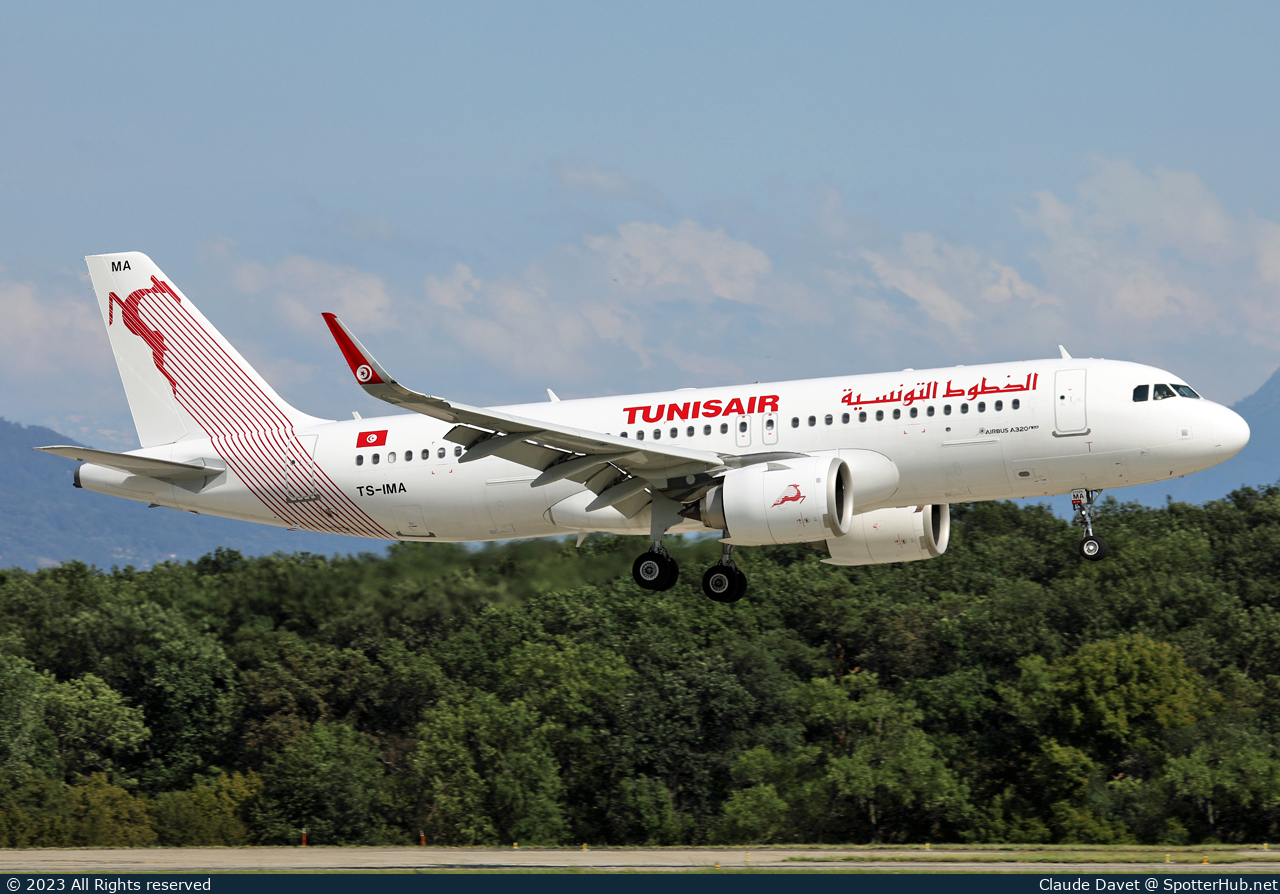 Photo of TS-IMA - Airbus A320-251N operated by Tunisair