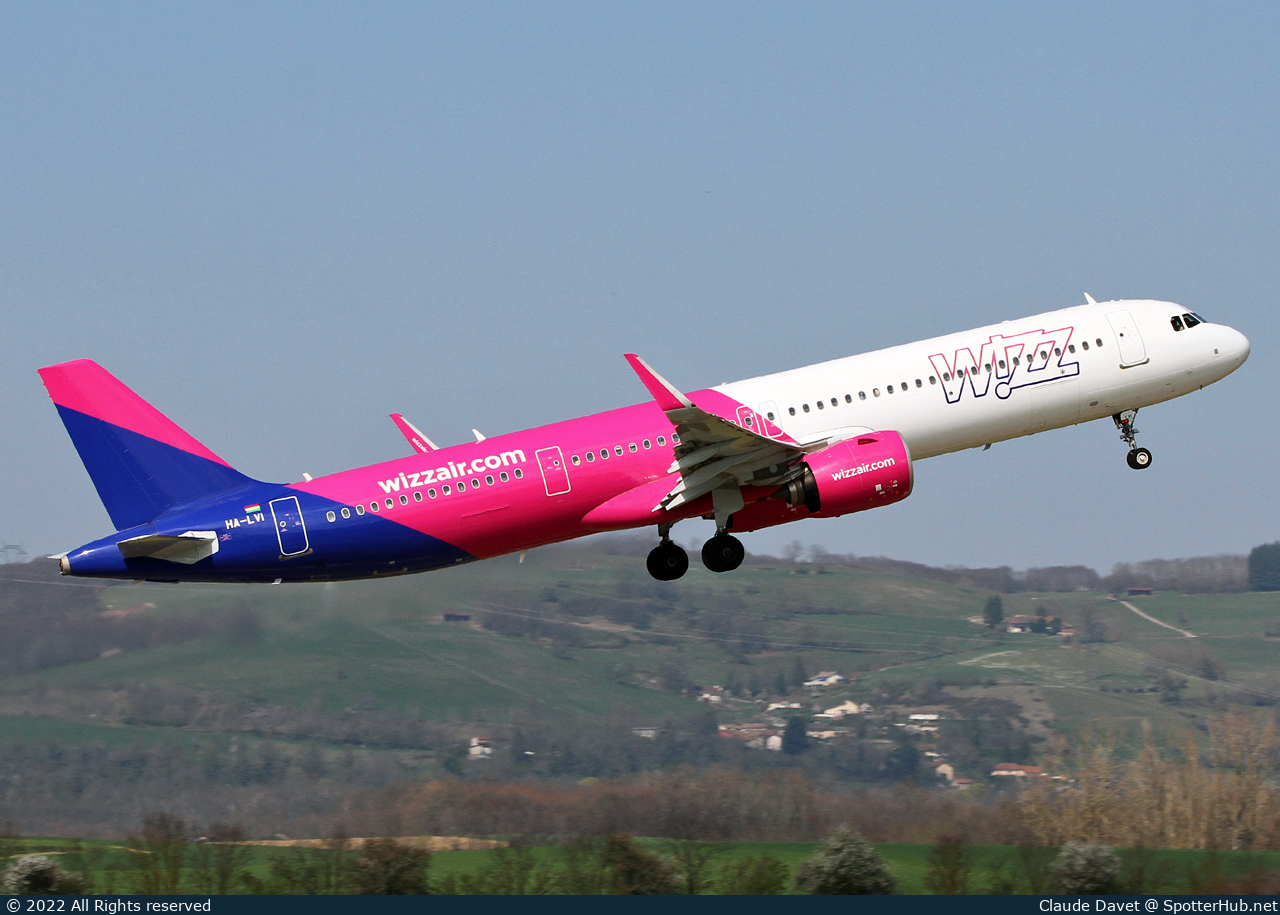 Photo of HA-LVI - Airbus A321-271NX operated by Wizz Air