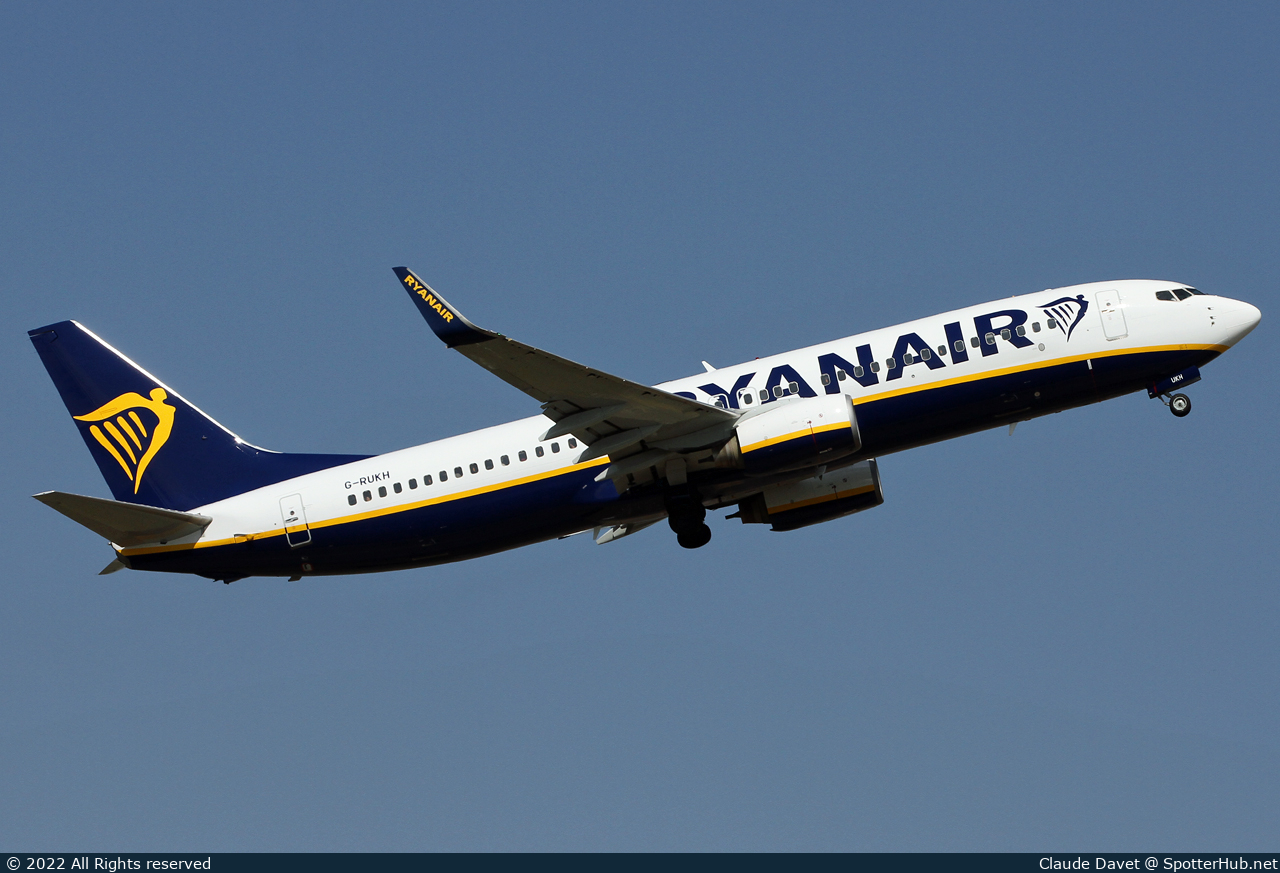 Photo of G-RUKH - Boeing 737-8AS operated by Ryanair UK