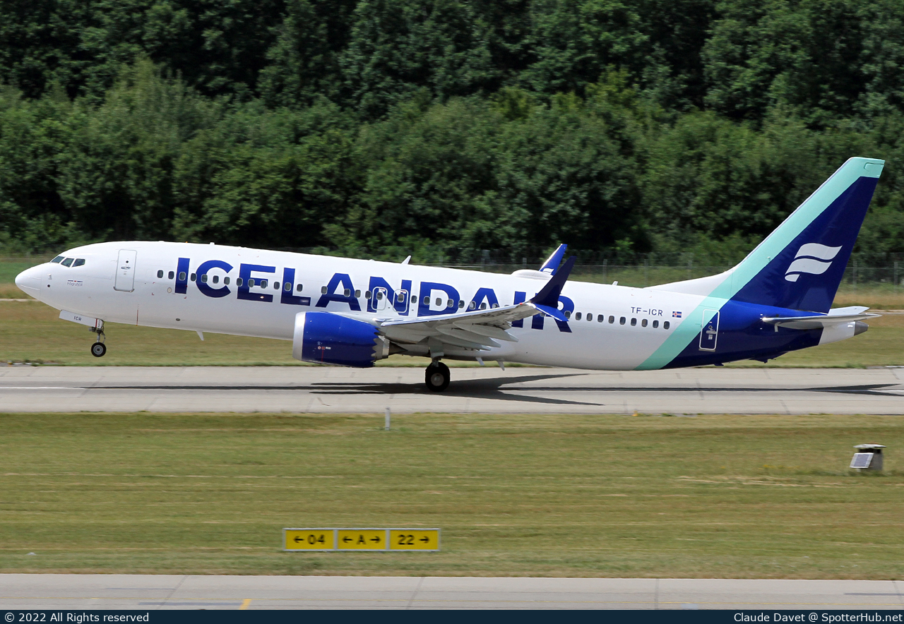 Photo of TF-ICR - Boeing 737 MAX 8 operated by Icelandair