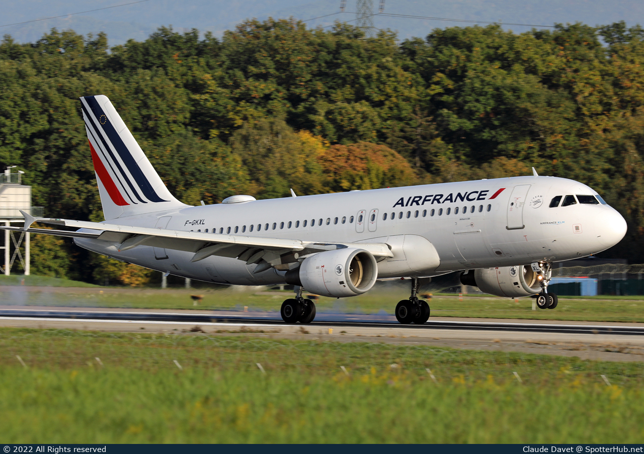 Photo of F-GKXL - Airbus A320-214 operated by Air France