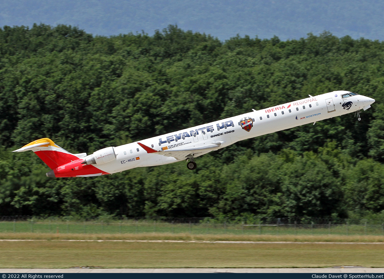 Photo of EC-MUG - Bombardier CRJ-1000 operated by Iberia Regional (opb Air Nostrum)