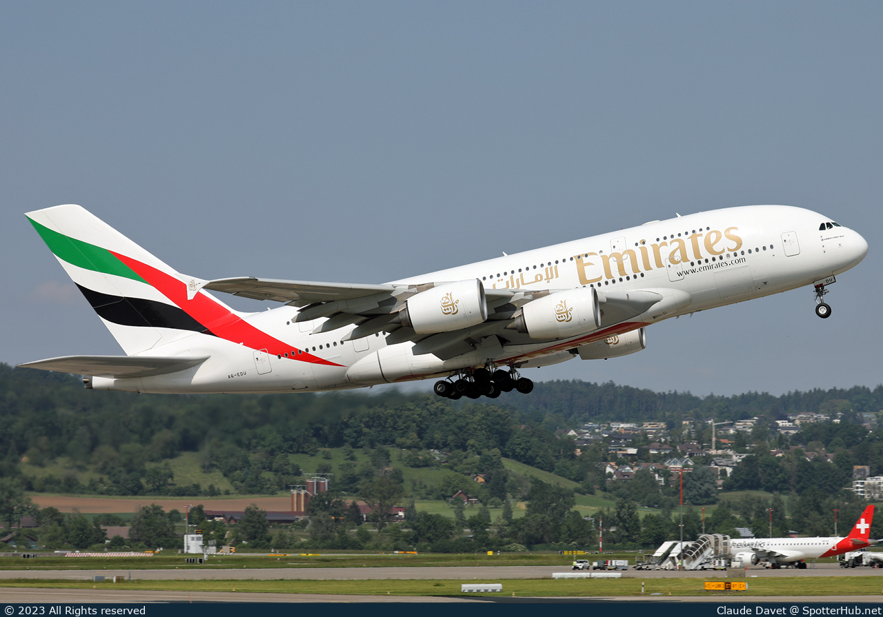 Photo of A6-EDU - Airbus A380-861 operated by Emirates