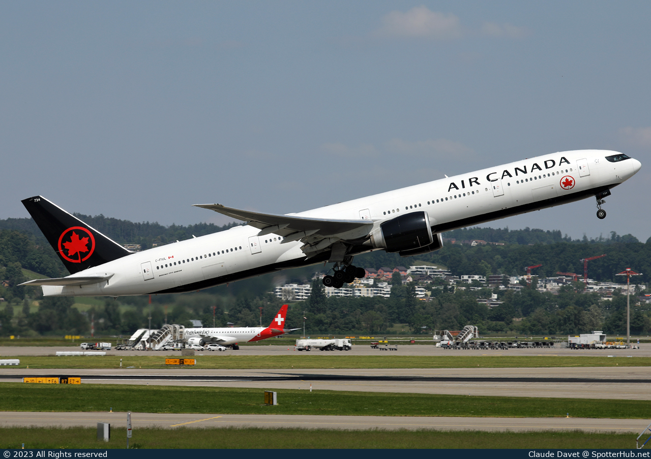 Photo of C-FIUL - Boeing 777-333(ER) operated by Air Canada