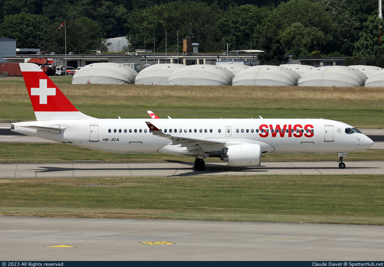 Photo of HB-JCA - Airbus A220-300 operated by Swiss International Air Lines