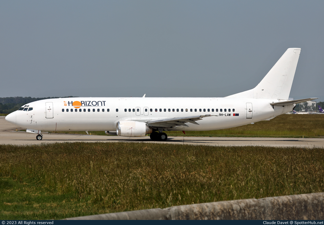 Photo of 9H-LAW - Boeing 737-4K5 operated by Air Horizont