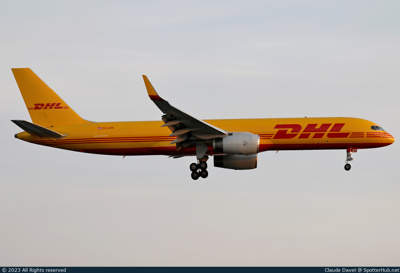 Photo of OE-LNW - Boeing 757-223(PCF) operated by DHL Air Austria