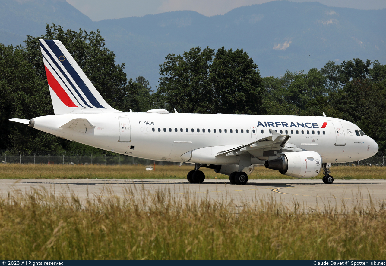 Photo of F-GRHB - Airbus A319-111 operated by Air France
