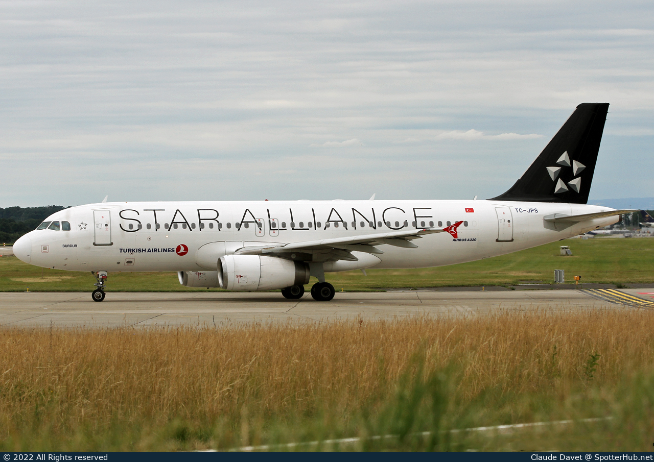 Photo of TC-JPS - Airbus A320-232 operated by Turkish Airlines