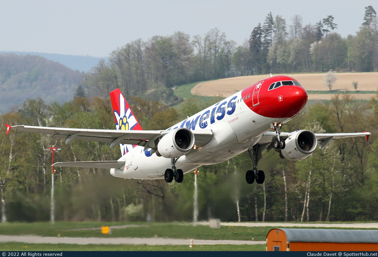 Photo of HB-IHZ - Airbus A320-214 operated by Edelweiss Air