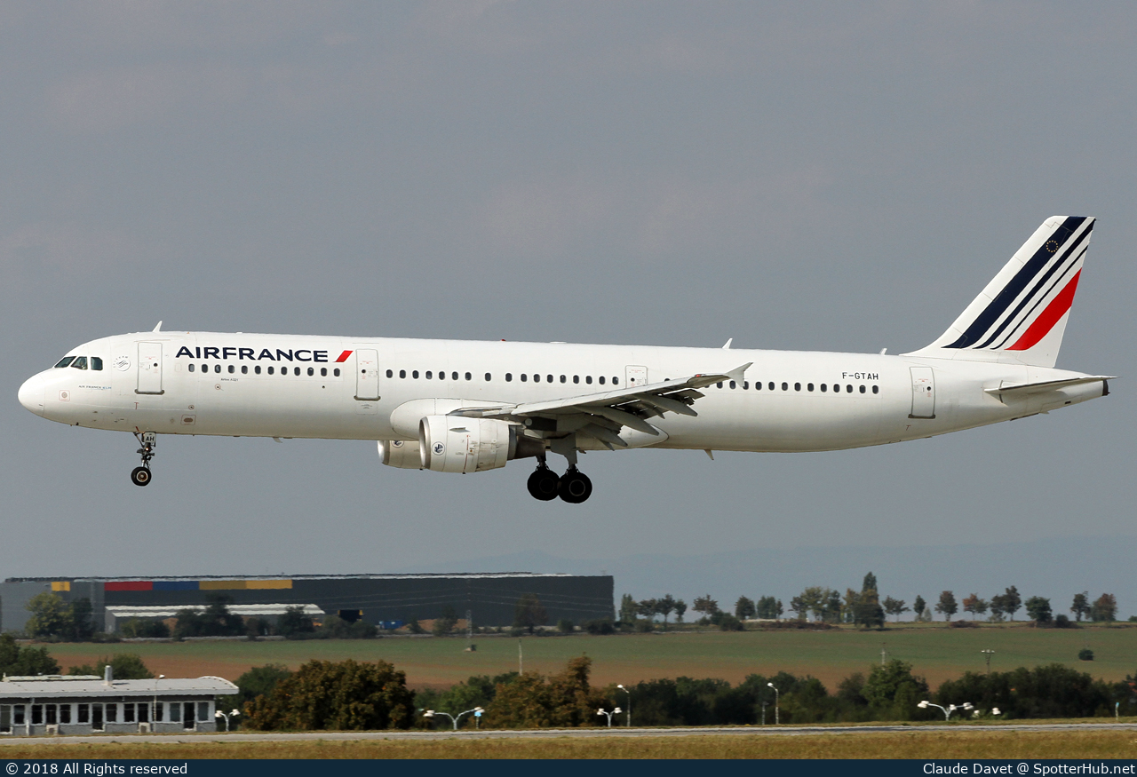 Photo of F-GTAH - Airbus A321-211 operated by Air France