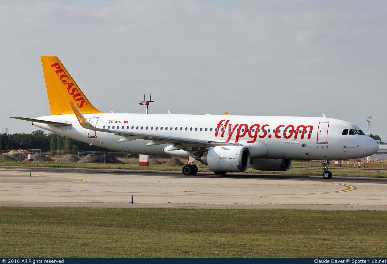 Photo of TC-NBT - Airbus A320-251N operated by Pegasus Airlines