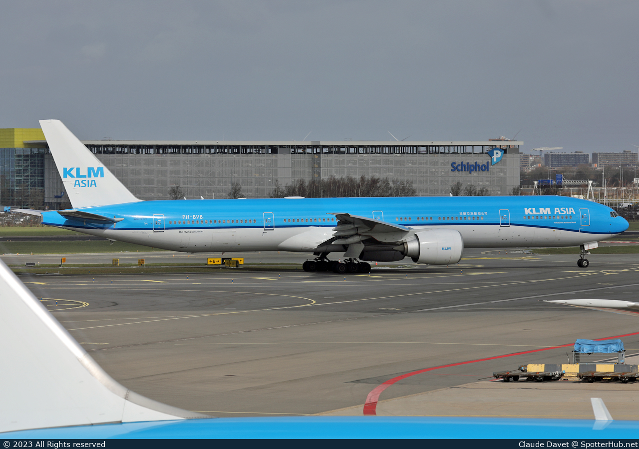 Photo of PH-BVB - Boeing 777-306(ER) operated by KLM Asia