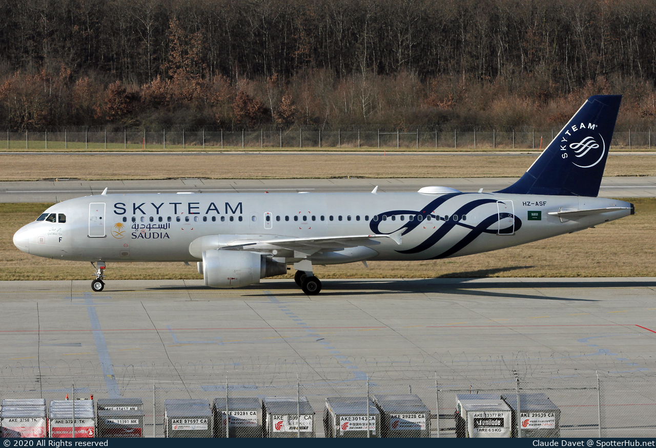 Photo of HZ-ASF - Airbus A320-214 operated by Saudia