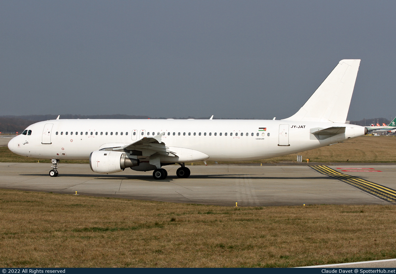 Photo of JY-JAT - Airbus A320-211 operated by Jordan Aviation