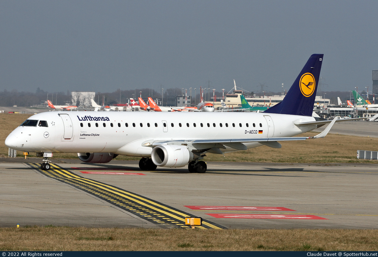 Photo of D-AECD - Embraer ERJ-190LR operated by Lufthansa CityLine