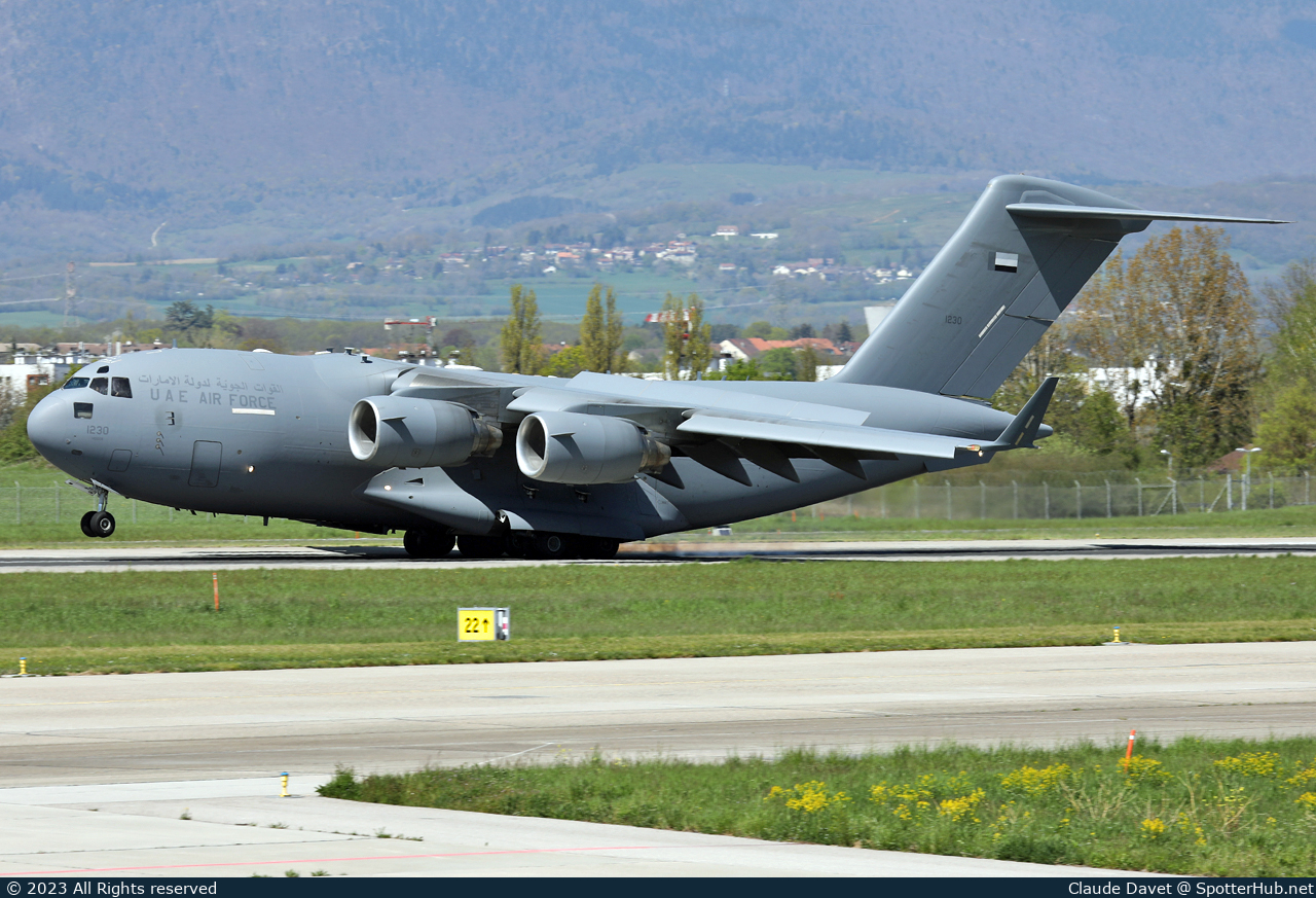 Photo of 1230 - Boeing C-17A Globemaster III operated by United Arab Emirates Air Force