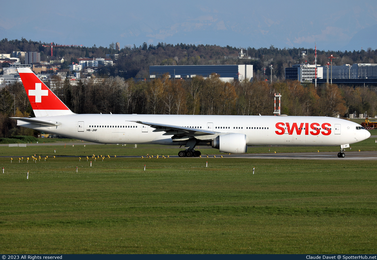 Photo of HB-JNF - Boeing 777-3DE(ER) operated by Swiss International Air Lines