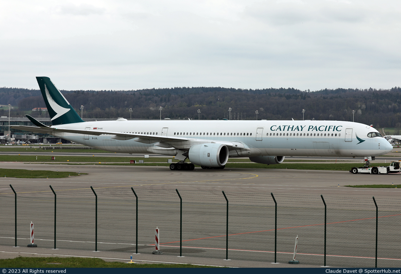 Photo of B-LXL - Airbus A350-1041 operated by Cathay Pacific Airways