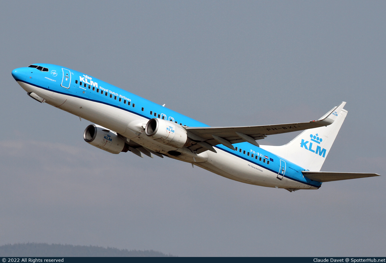 Photo of PH-BXI - Boeing 737-8K2 operated by KLM Royal Dutch Airlines