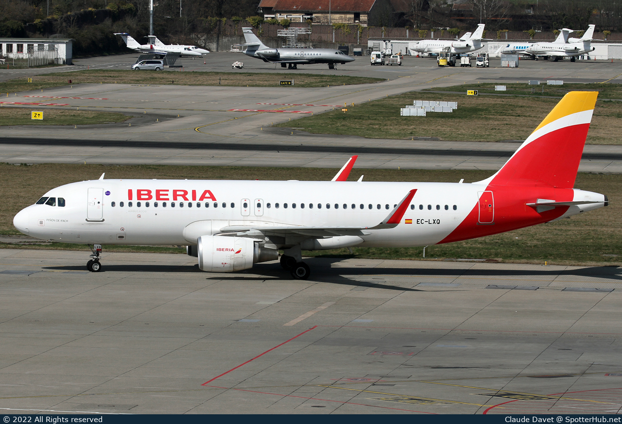 Photo of EC-LXQ - Airbus A320-216 operated by Iberia