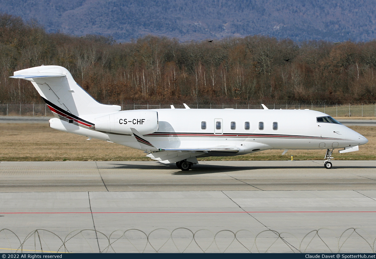Photo of CS-CHF - Bombardier Challenger 350 operated by NetJets Europe